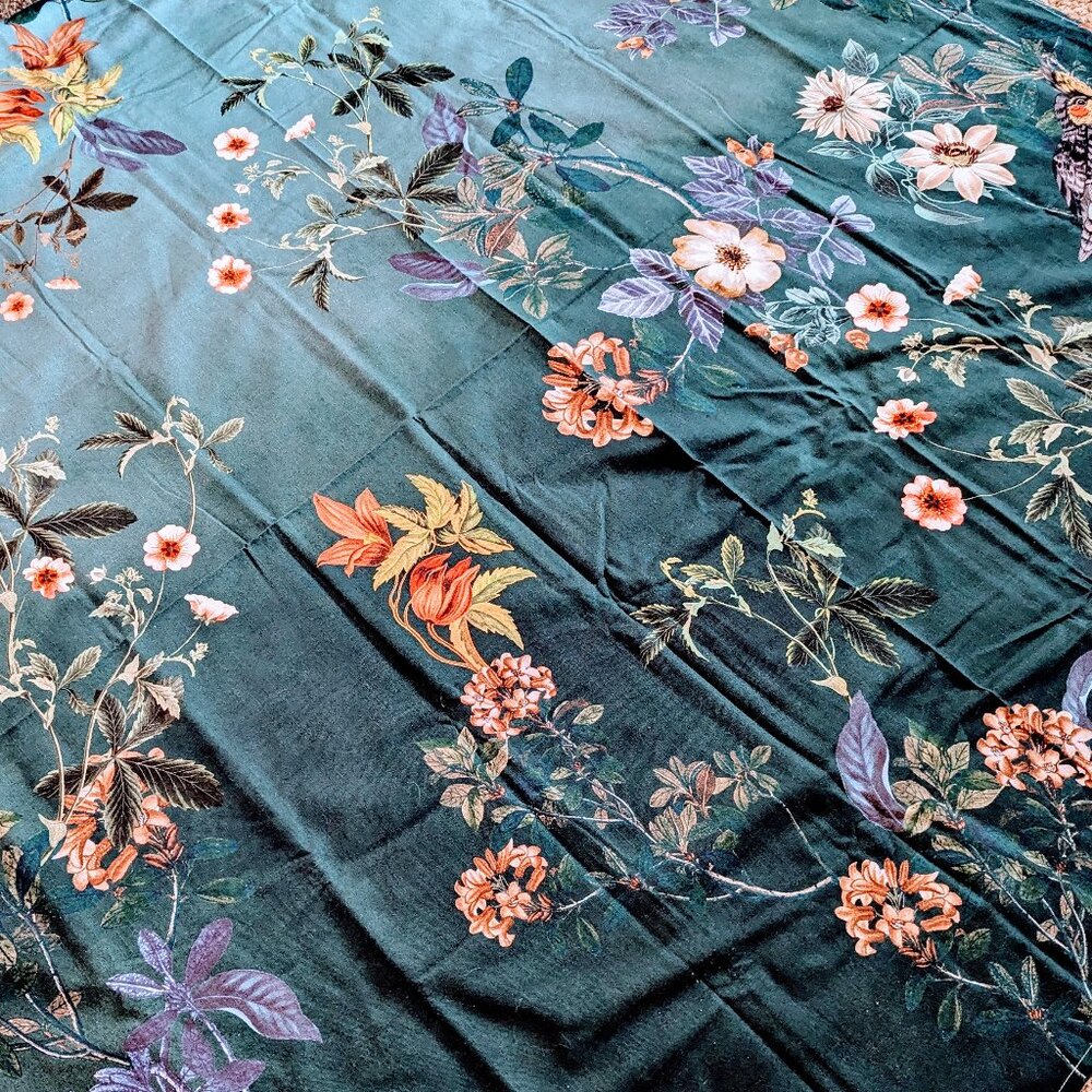 LOVELY SHOWER CURTAIN NWT...ANTHROPOLOGIE